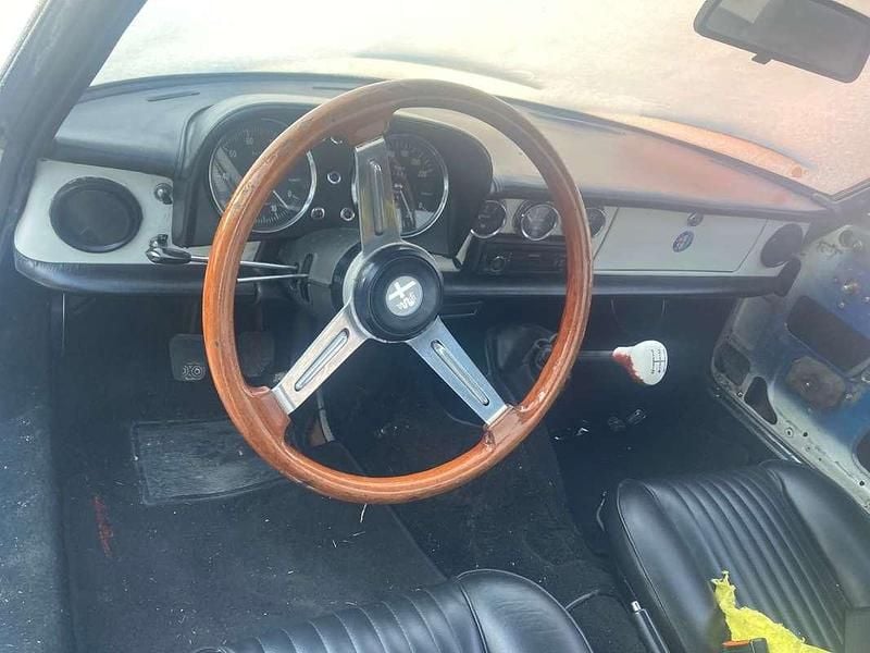 Usata Alfa Romeo Spider 120 CV (88 kW) 1971 Bianco Cabrio