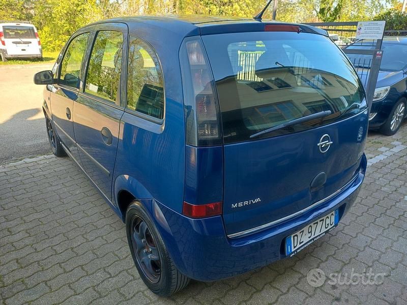 Usata Opel Meriva 90 CV (66 kW) 2009 Blu Monovolume