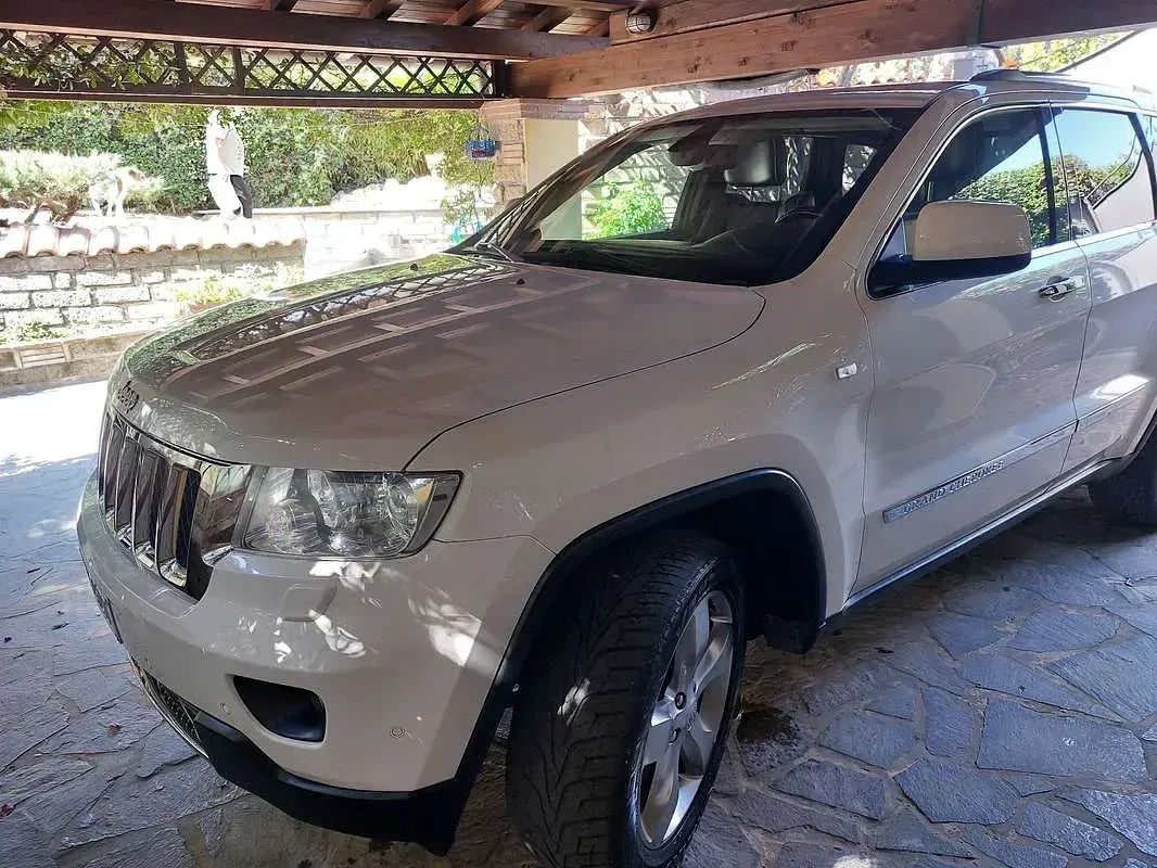Usata Jeep Grand Cherokee Overland 241 CV (177 kW) 2011 SUV