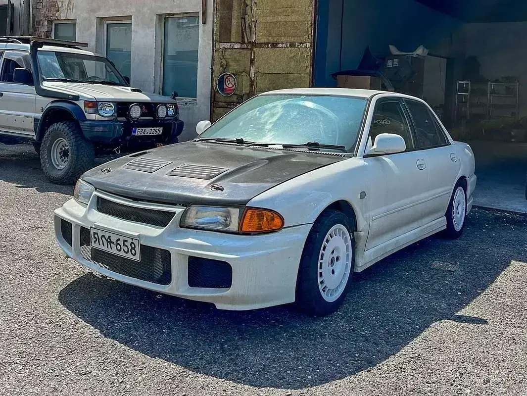 Usata Mitsubishi Lancer 273 CV (200 kW) 1995 Bianco Berlina