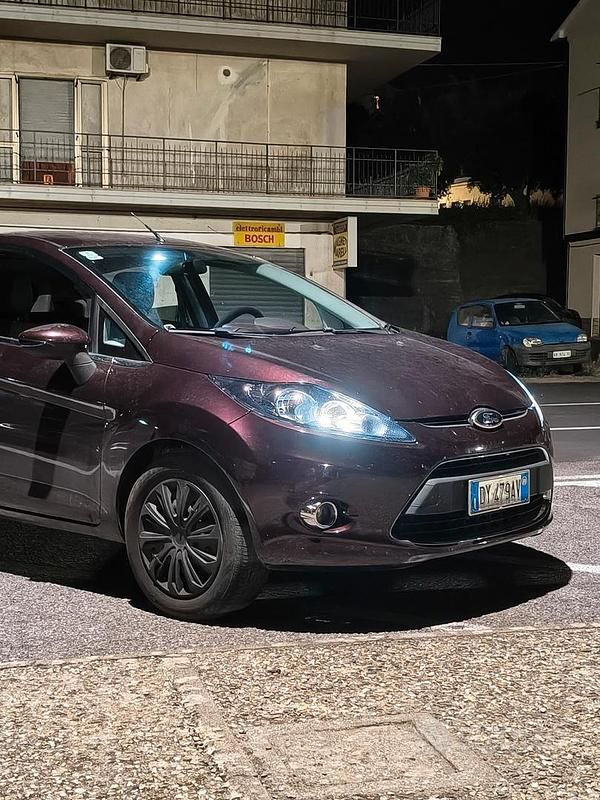 Usata Ford Fiesta 68 CV (50 kW) 2009 Utilitaria