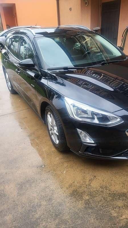 Usado Ford Focus Vignale 120 HP (88 kW) 2019 Carrinha