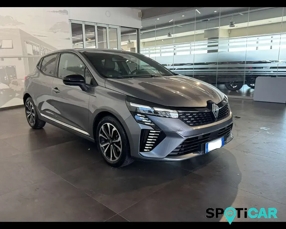 Usata Renault Clio V Techno 91 CV (66 kW) 2025 Grigio Berlina