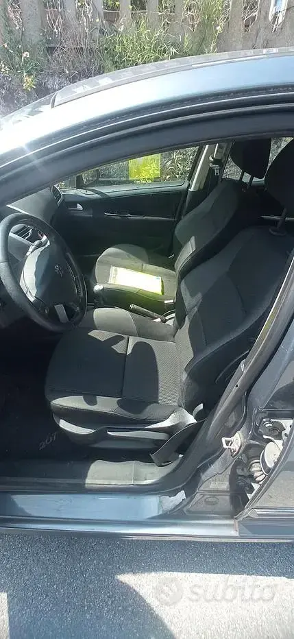 Usata Peugeot 207 68 CV (50 kW) 2011 Berlina