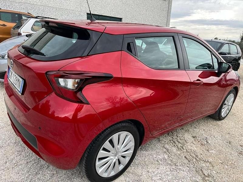 Usata Nissan Micra Acenta 90 CV (66 kW) 2023 Rosso Utilitaria