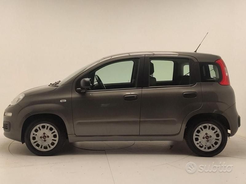 Usata Fiat Panda 69 CV (50 kW) 2022 Grigio Utilitaria