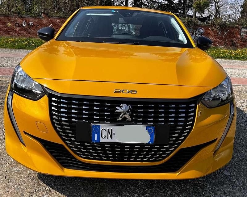 Usata Peugeot 208 Active 75 CV (55 kW) 2023 Giallo Utilitaria