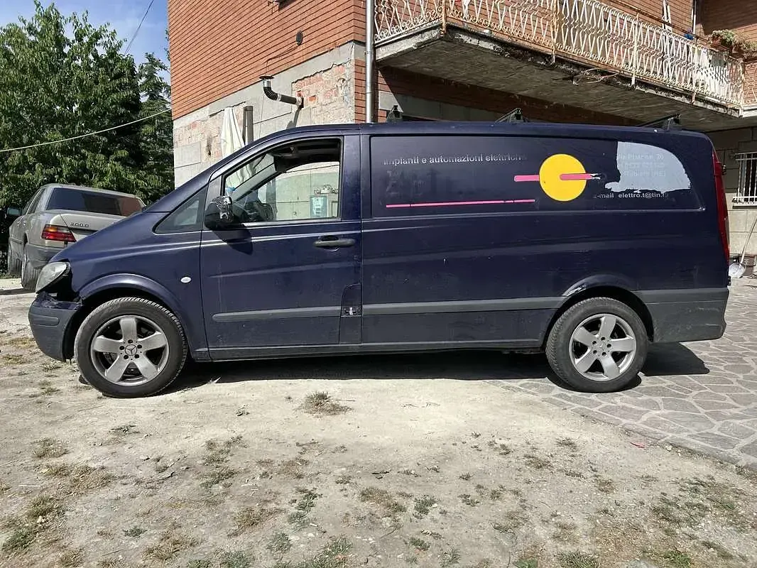 Usata Mercedes Vito 150 CV (110 kW) 2010 Blu/azzurro Furgone