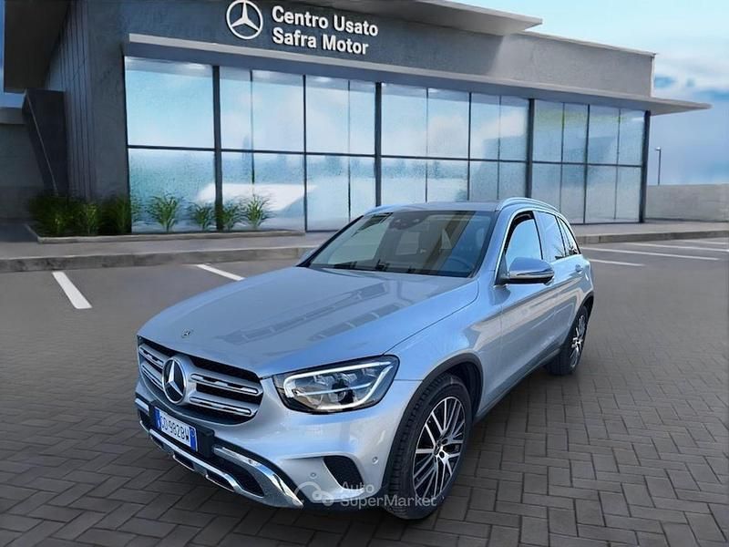 Usata Mercedes GLC220 194 CV (142 kW) 2021 Argento SUV