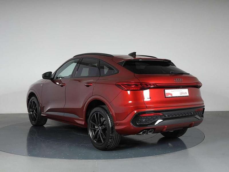 Nuova Audi Q5 Sportback S-Line 204 CV (150 kW) 2025 Rosso grenadine SUV