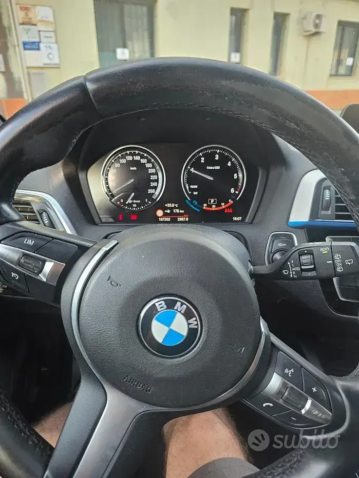 Usata BMW 116 M Sport 116 CV (85 kW) 2017 Bluazzurro Utilitaria