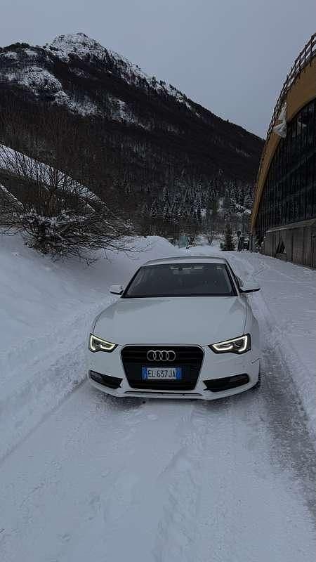 Usata 2012 Audi A5 Advanced Plus Coupé | 8700 € (Ottimo prezzo) - Immagine 1/4