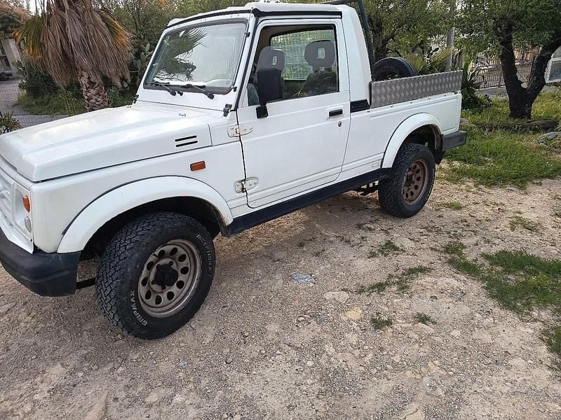 Usata Suzuki Samurai 64 CV (47 kW) 2002 Bianco SUV