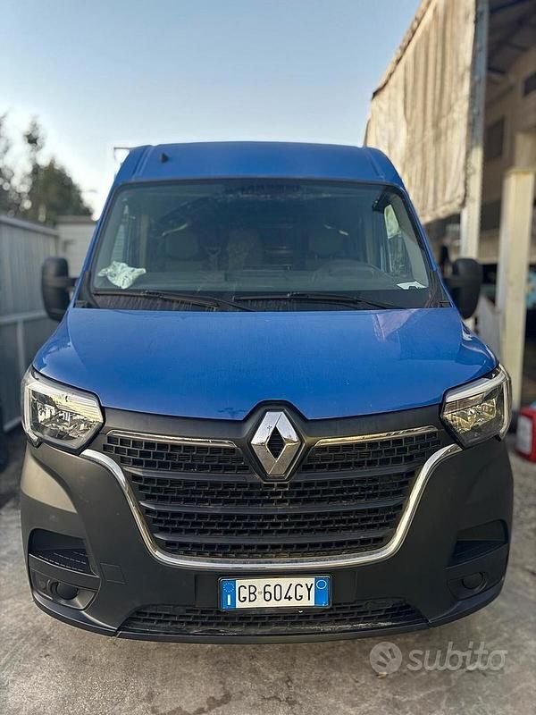 Usata Renault Master 136 CV (100 kW) 2020 Blu Berlina