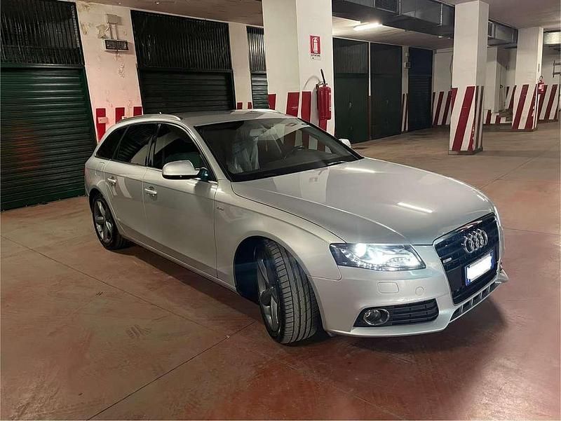 Usata 2011 Audi A4 Ambiente Station wagon | 8800 € (Buon prezzo) - Immagine 1/4