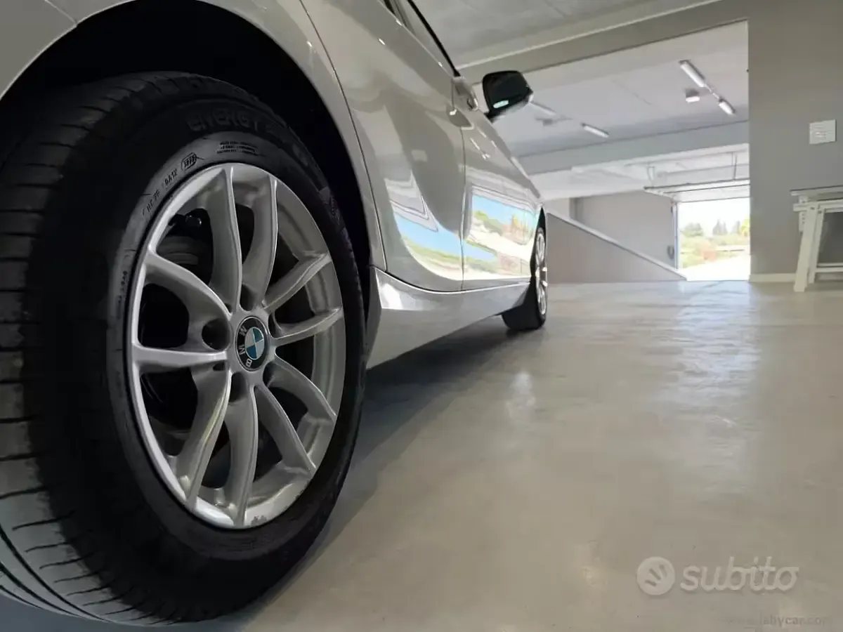 Usata BMW 114 95 CV (69 kW) 2014 Bianco Utilitaria