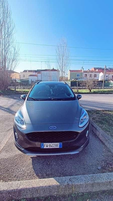 Usata Ford Fiesta Active 86 CV (63 kW) 2019 Berlina