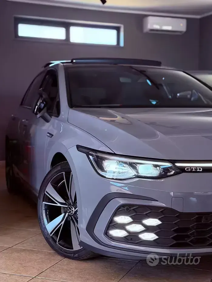 Usata VW Golf VIII GTI 200 CV (147 kW) 2022 Grigio Berlina