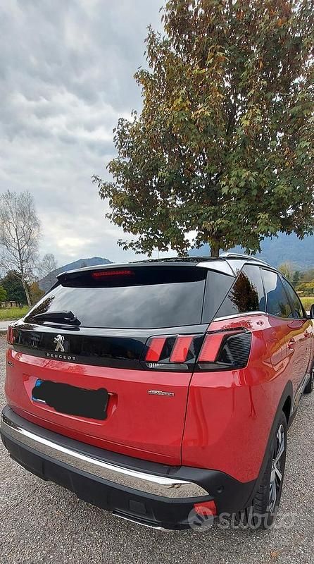 Usata Peugeot 3008 GT-line 131 CV (96 kW) 2018 Rosso SUV
