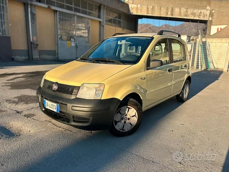 Giallo Usata 2008 Fiat Panda Active Tre volumi | 3000 € (Ottimo prezzo) - Immagine 1/4