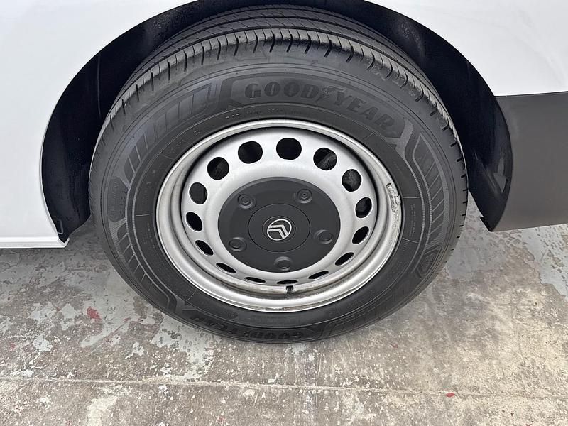 Usata Citroën Jumpy 120 CV (88 kW) 2024 Bianco Monovolume