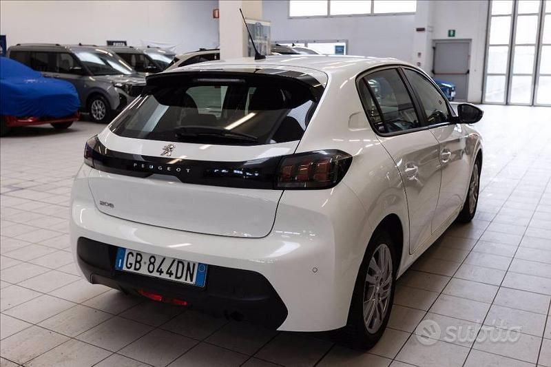 Usata Peugeot 208 Active 75 CV (55 kW) 2020 Bianco Utilitaria