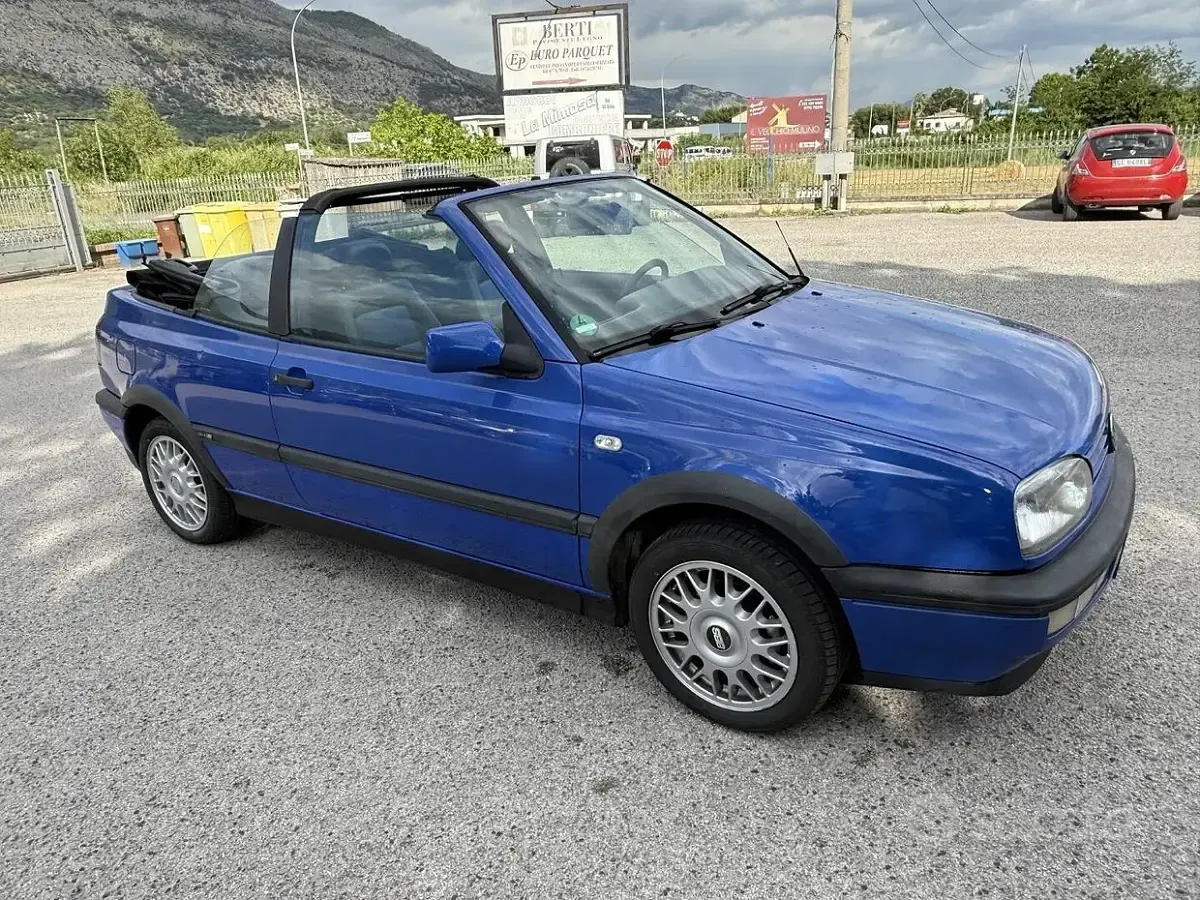 Usata VW Golf III Conceptline 105 CV (77 kW) 1996 Blu