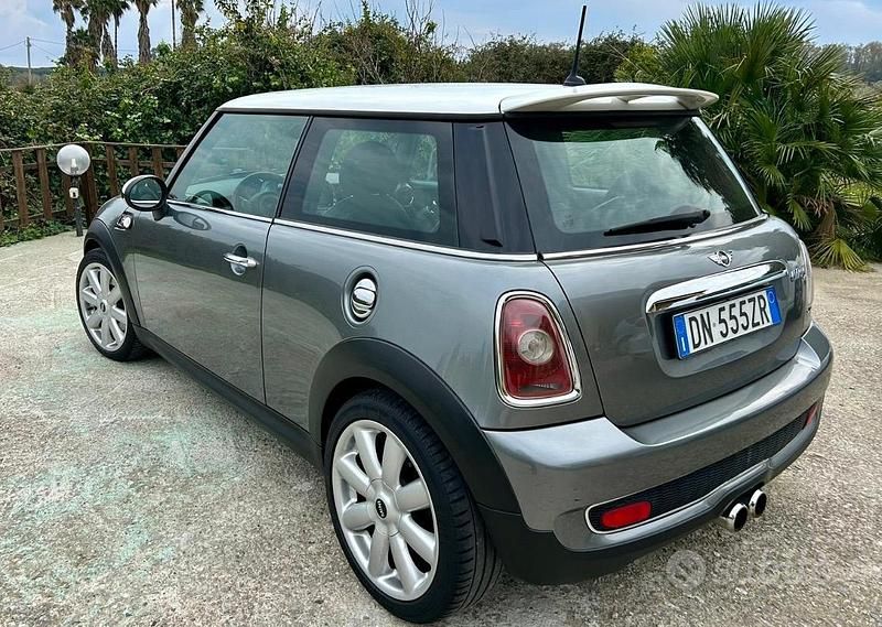 Usata Mini Cooper S 175 CV (128 kW) 2008 Grigio Utilitaria