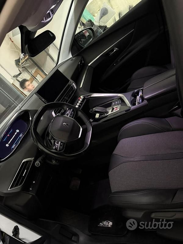 Usata Peugeot 3008 Allure 131 CV (96 kW) 2021 Bianco SUV