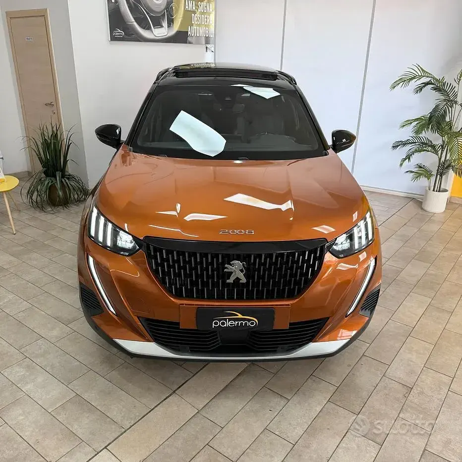 Usata Peugeot 2008 GTi 131 CV (96 kW) 2023 Arancione SUV