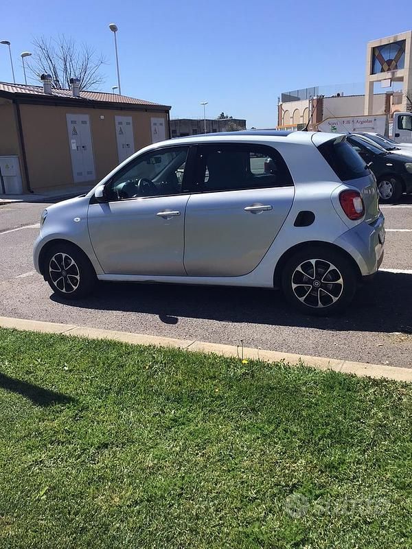 Usata Smart ForFour 2017 Grigio Utilitaria