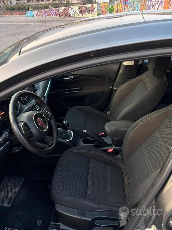 Usata Fiat Tipo 95 CV (69 kW) 2021 Grigio Berlina