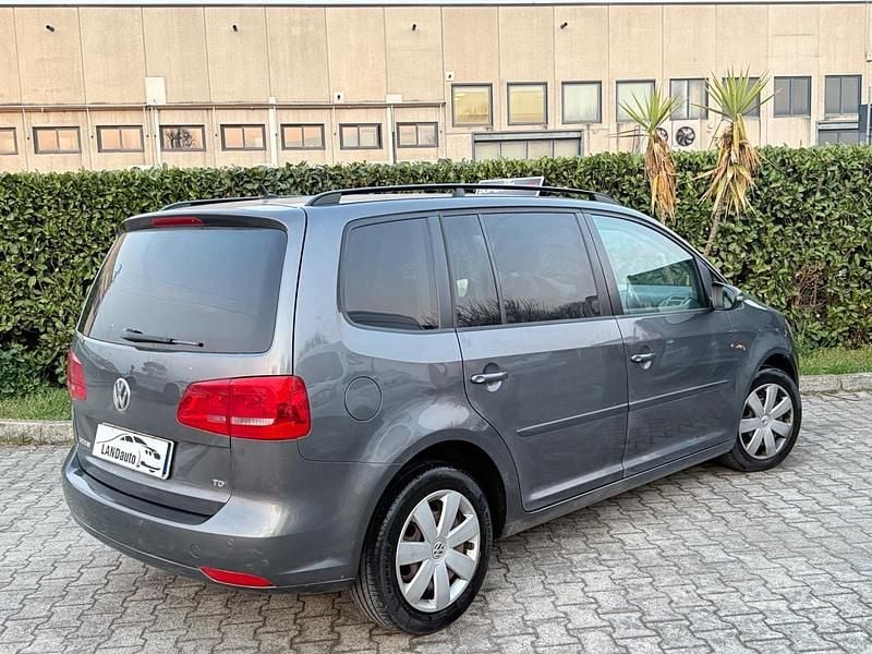 Usata VW Touran 105 CV (77 kW) 2011 Grigio Monovolume