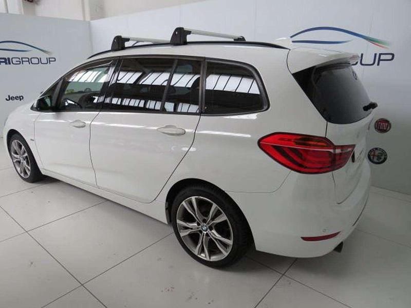 Usata BMW 218 Gran Tourer Sport Line 150 CV (110 kW) 2016 Bianco Monovolume