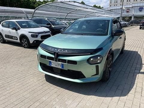 Usata Lancia Ypsilon 110 CV (80 kW) 2025 Verde Utilitaria