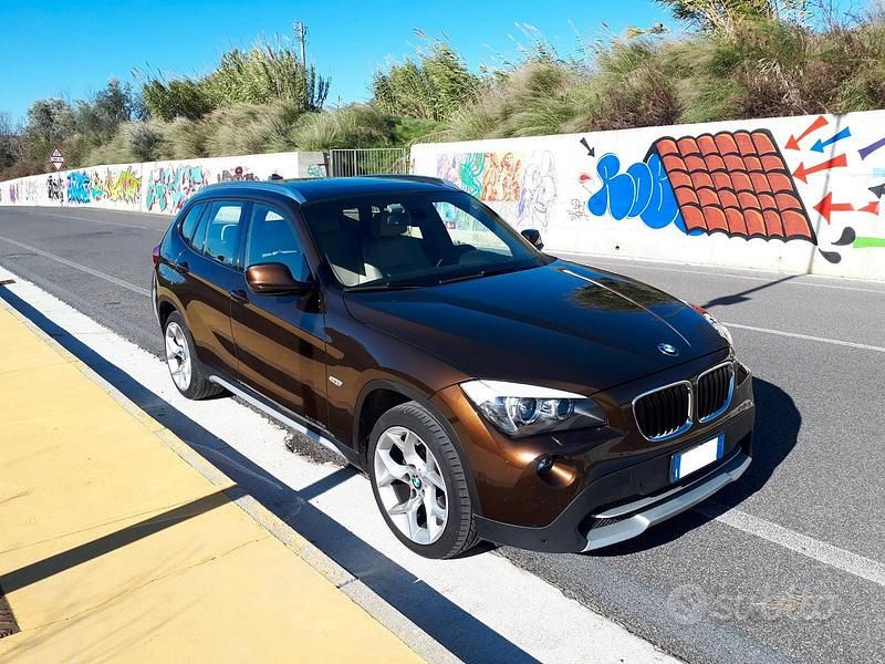 Usata BMW X1 177 CV (130 kW) 2009 Marrone SUV