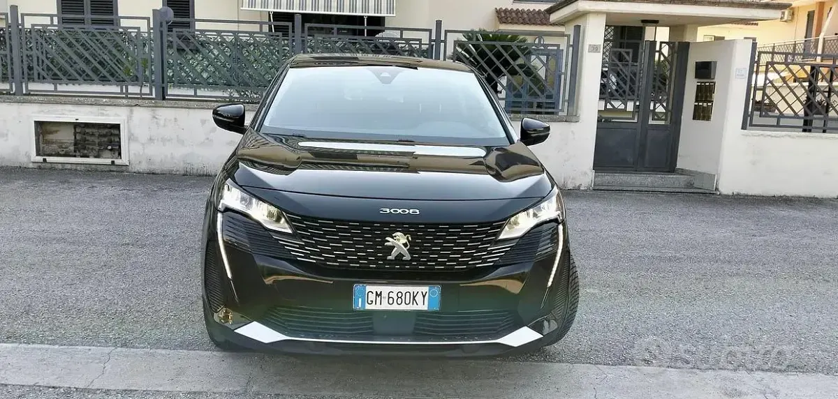 Usata Peugeot 3008 GT 131 CV (96 kW) 2022 Nero SUV