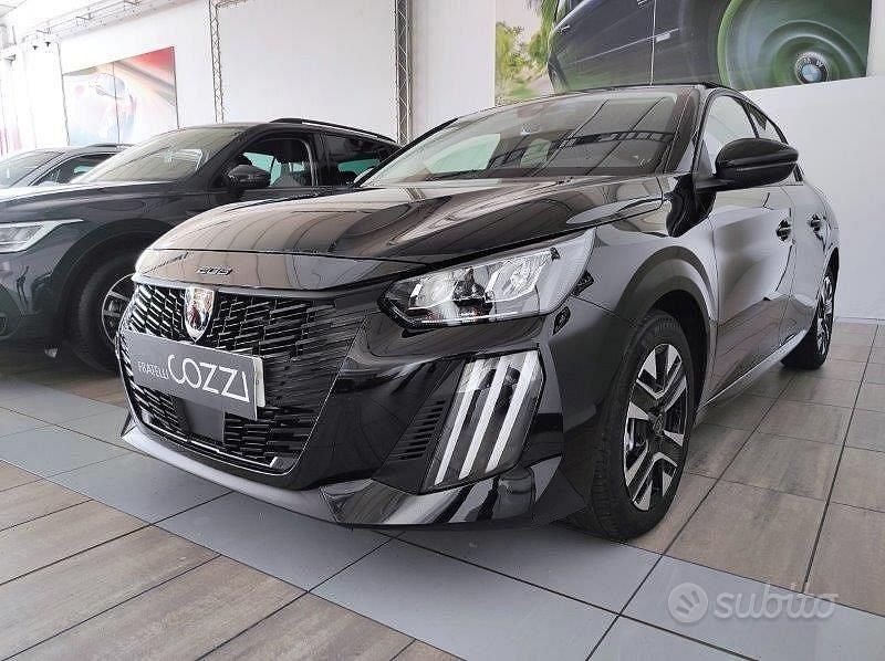 Usata Peugeot 208 Allure 101 CV (74 kW) 2024 Nero Utilitaria