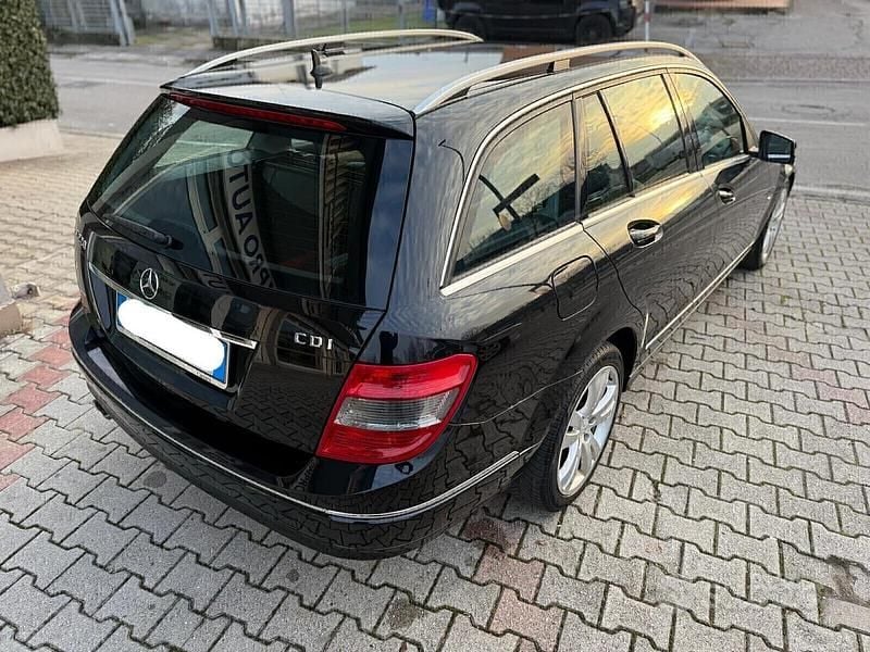 Usata Mercedes C220 Avantgarde 170 CV (125 kW) 2009 Nero Station wagon