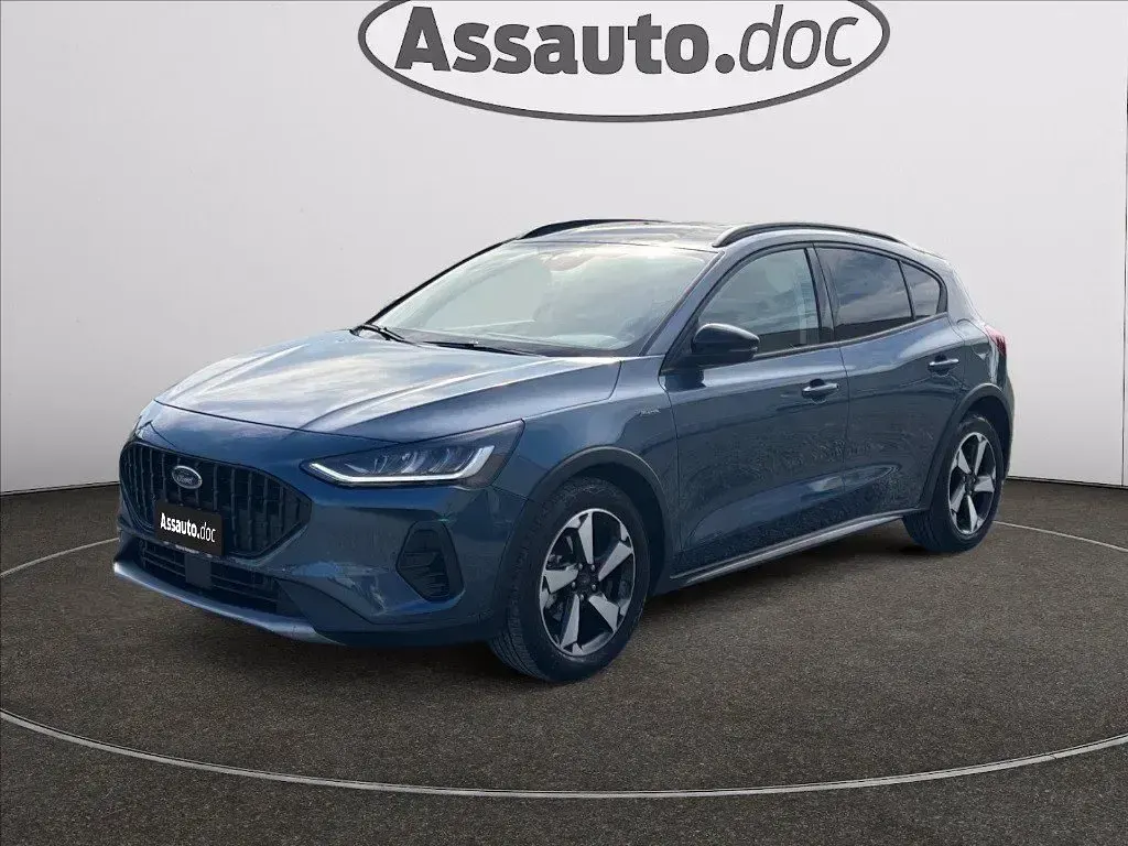 Usata Ford Focus Active 125 CV (91 kW) 2022 Blu SUV
