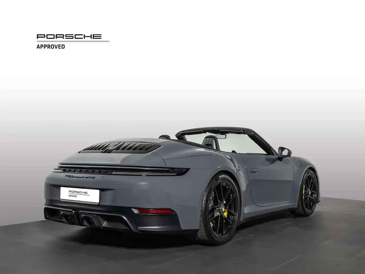 Usata Porsche 911 Carrera 4 GTS 541 CV (397 kW) 2024 Grigio Cabrio