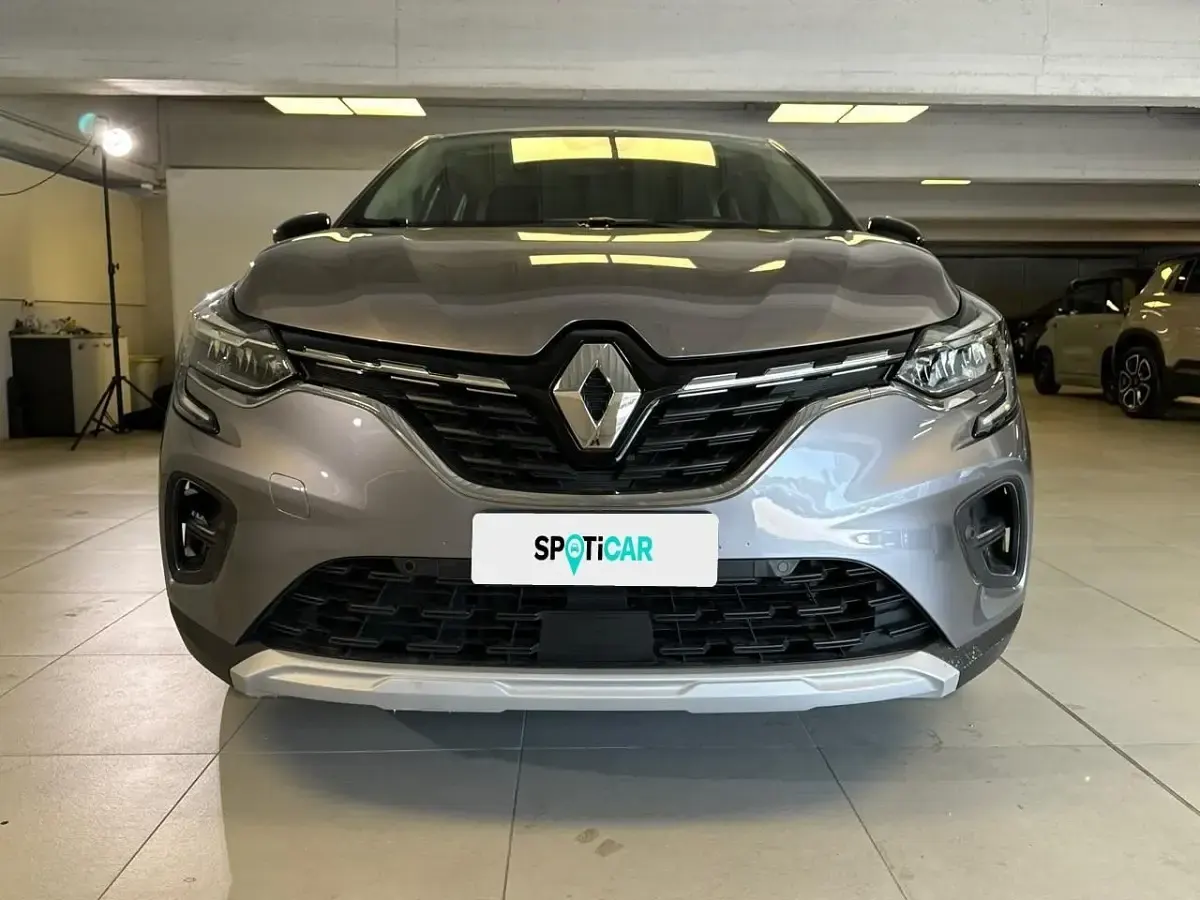 Usata Renault Captur Initiale 159 CV (116 kW) 2020 Grigio SUV