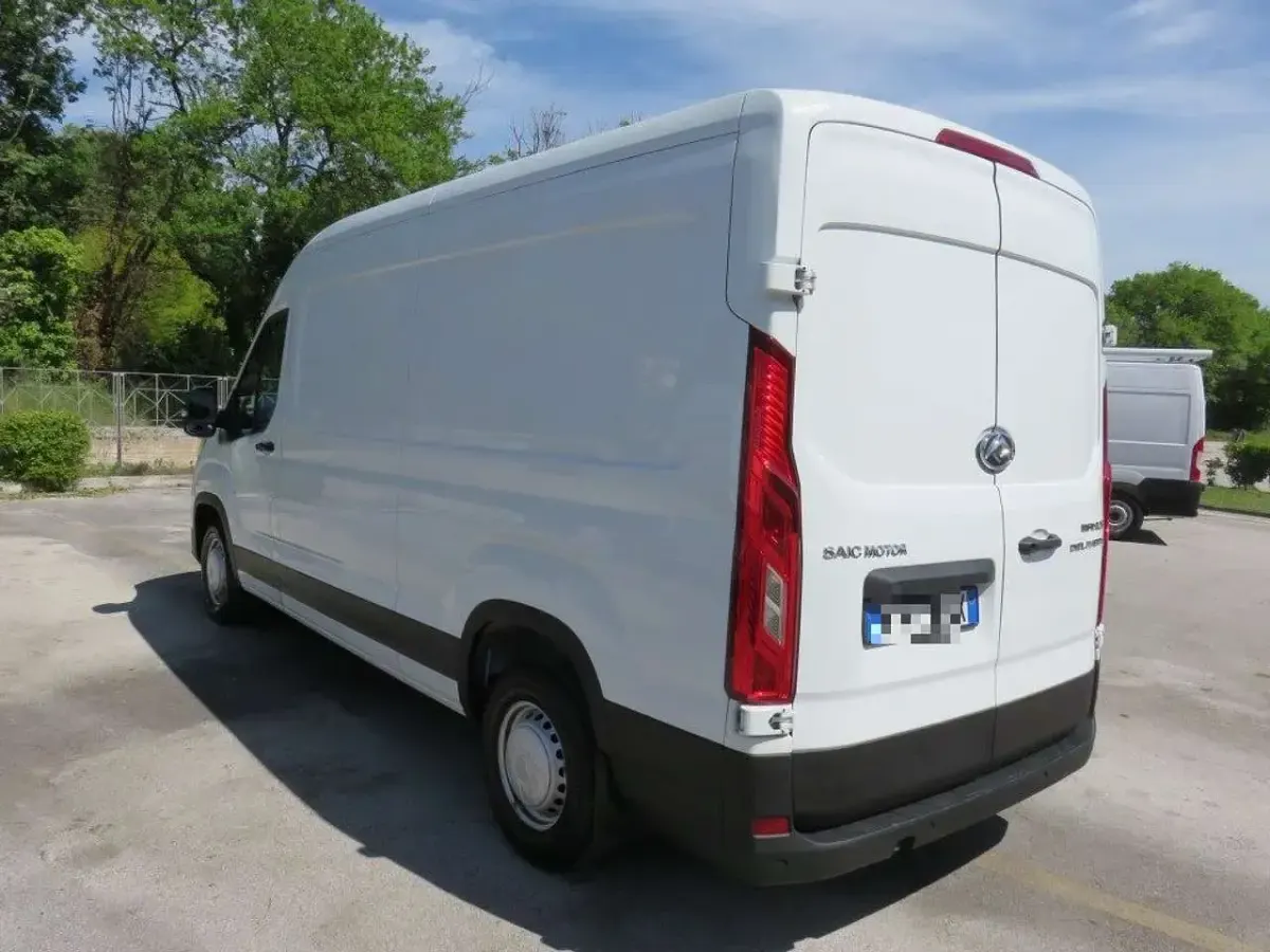 Usata Maxus V90 150 CV (110 kW) 2023 Bianco Furgone