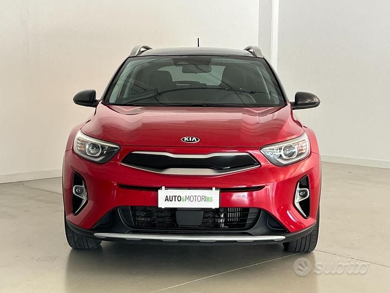Usata Kia Stonic Style 101 CV (74 kW) 2021 Rosso SUV