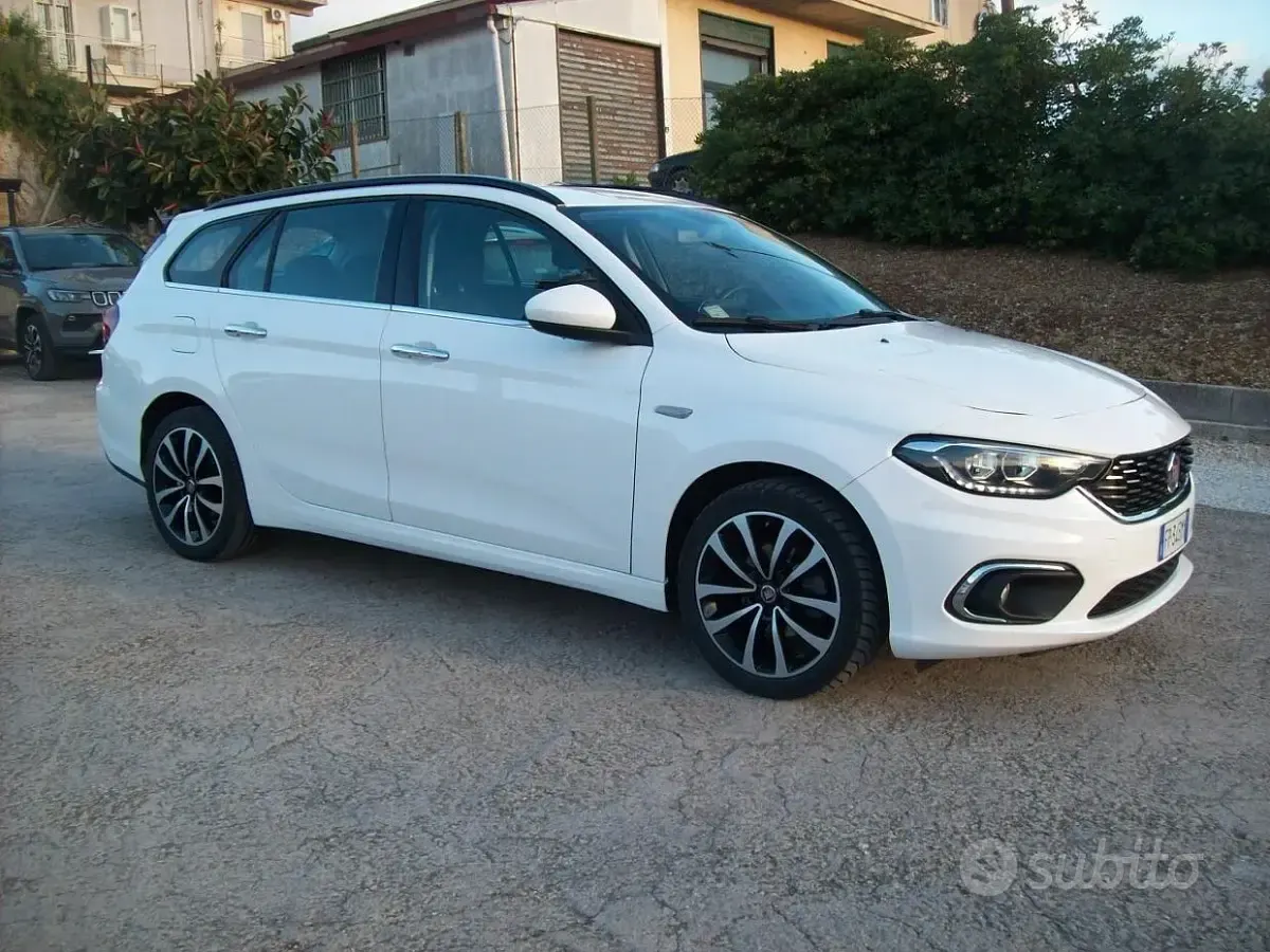 Usata Fiat Tipo Lounge 120 CV (88 kW) 2018 Bianco Station wagon