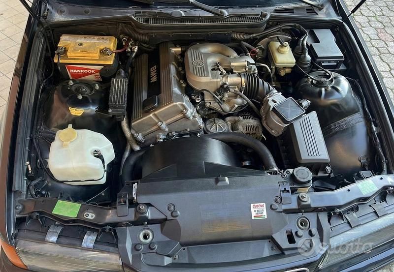 Usata BMW 318 140 CV (102 kW) 1994 Grigio Berlina