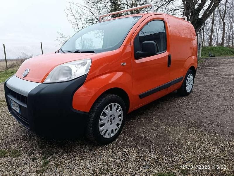 Arancione Usata 2010 Fiat Fiorino Monovolume | 2950 € (Ottimo prezzo) - Immagine 1/4