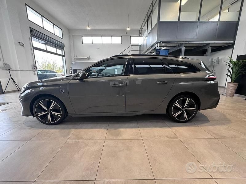 Usata Peugeot 308 GT 131 CV (96 kW) 2024 Grigio Station wagon