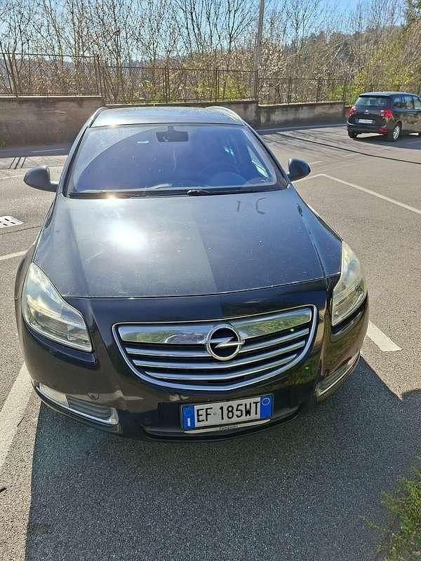 Usata Opel Insignia Cosmo 160 CV (117 kW) 2010 Nero Station wagon
