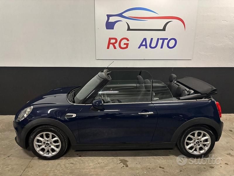 Usata Mini Cooper Cabriolet 135 CV (99 kW) 2016 Blu Cabrio